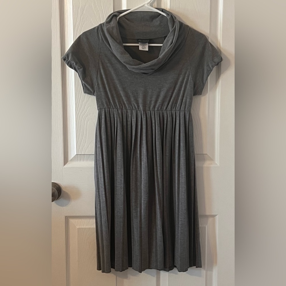 Gray Small Short Sleeve Pleated Dress